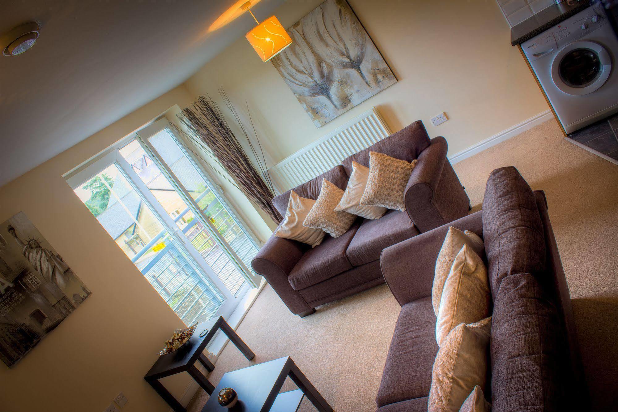 The Lindley Suite - Simple2Let Serviced Apartments Huddersfield Buitenkant foto