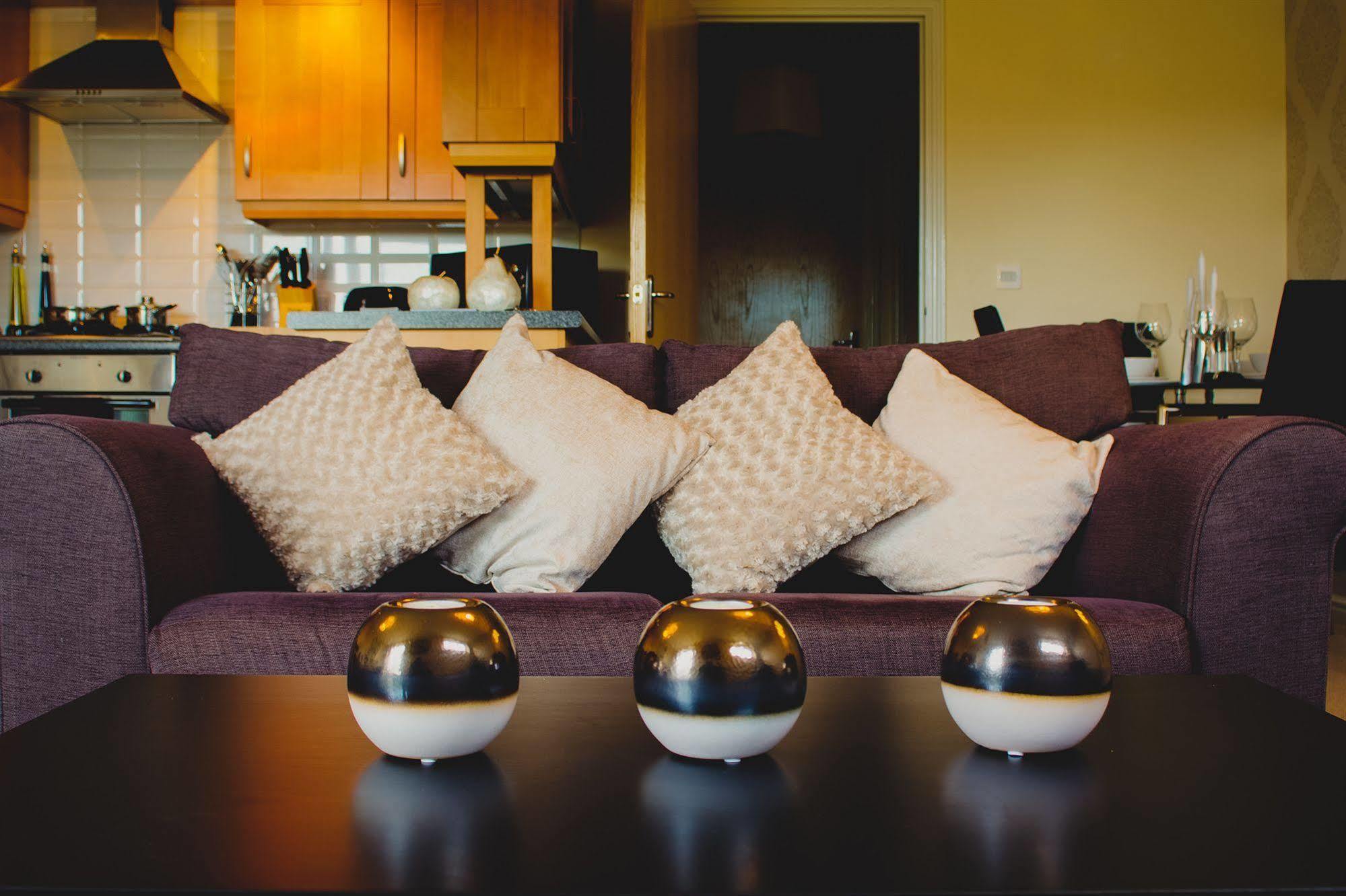 The Lindley Suite - Simple2Let Serviced Apartments Huddersfield Buitenkant foto