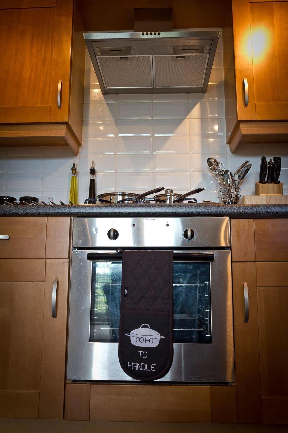 The Lindley Suite - Simple2Let Serviced Apartments Huddersfield Buitenkant foto